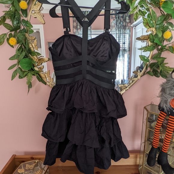 2000s Hot Topic Ruffle Dress - Picture 2 of 4